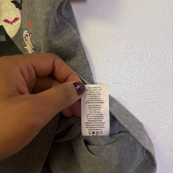 GIRLS HALLOWEEN Shirt (SIZE SMALL) HAUNTED HOUSE Ghost Mummy Dog Cat Witch Bat - Picture 4 of 7